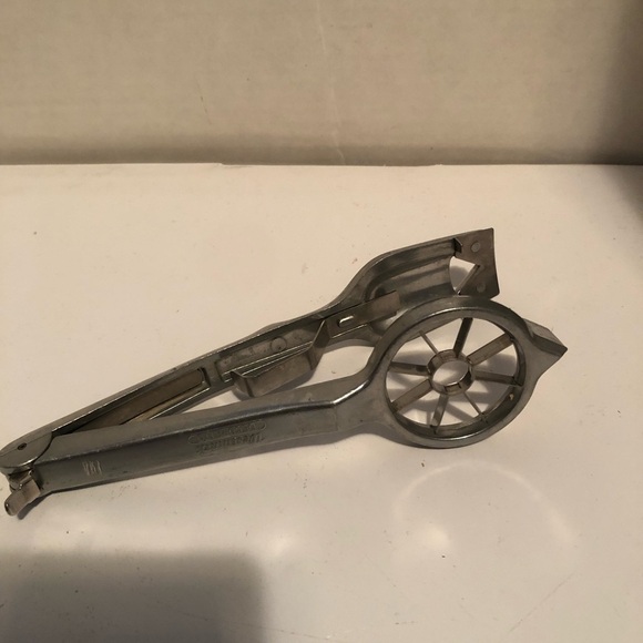 Vintage Westmark Stainless Steel egg cuter. Good shape. Easy to use. Collectible - Picture 10 of 10